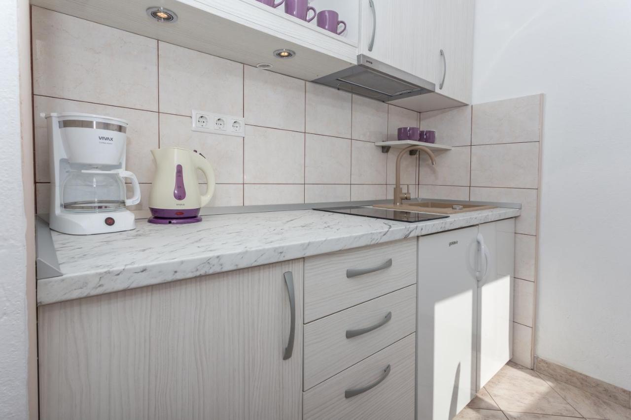 Apartments Nona 1 フヴァル エクステリア 写真