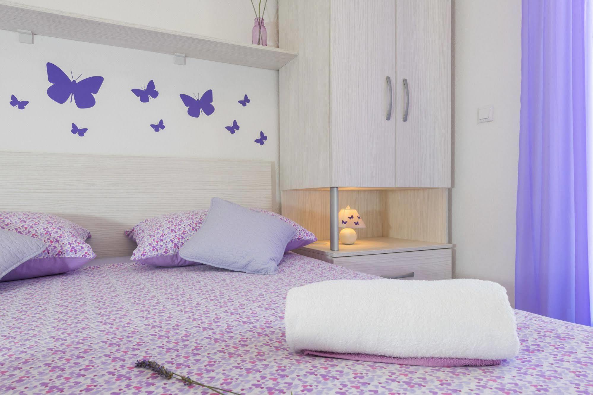Apartments Nona 1 フヴァル エクステリア 写真