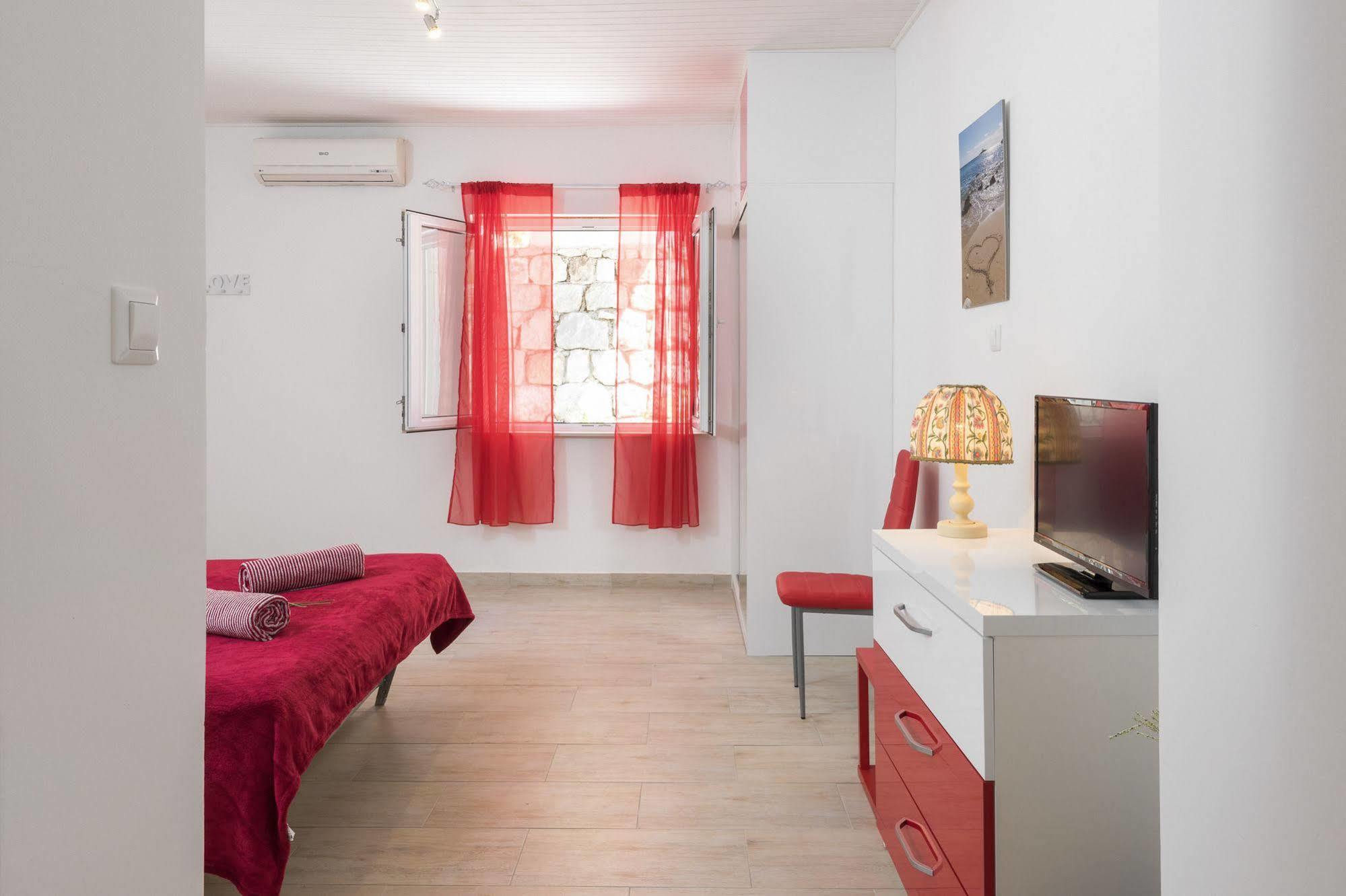 Apartments Nona 1 フヴァル エクステリア 写真