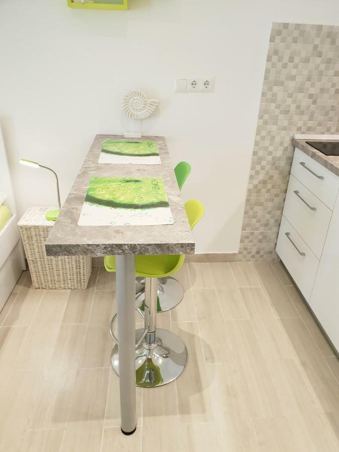 Apartments Nona 1 フヴァル エクステリア 写真